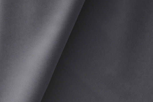 Sophisticated Anthracite Super 100’s Poly-Wool Suiting Fabric for Modern Menswear