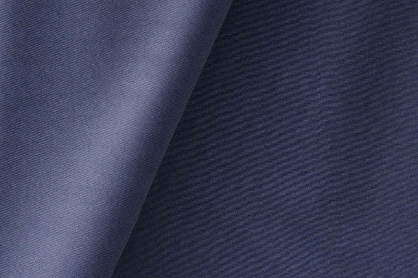 Super 100’s Extrafine Merino Wool Poly-Wool Suiting – Navy Blue Classic Tailoring Fabric for Modern Men.