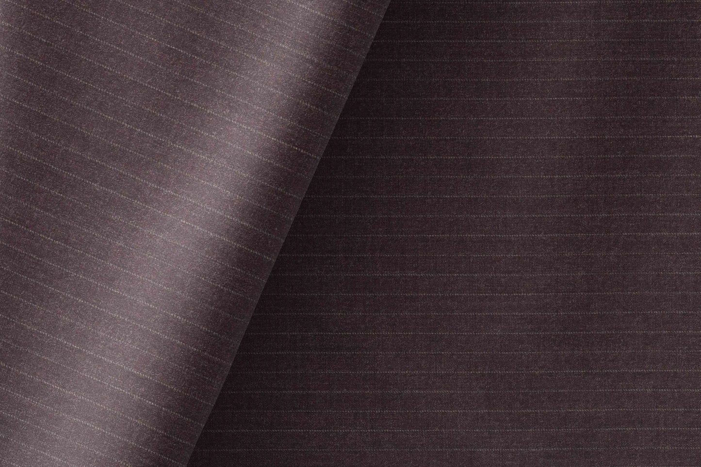 Super 130’s Rich Milled Wool Micro-Structure Suiting for Contemporary Menswea
