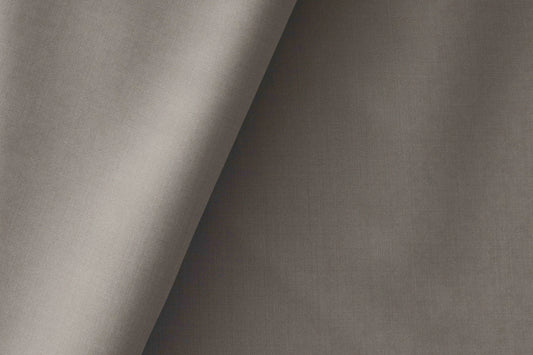 Refined Light Grey Super 130’s Australian Merino Wool Poly Wool Suiting Fabric