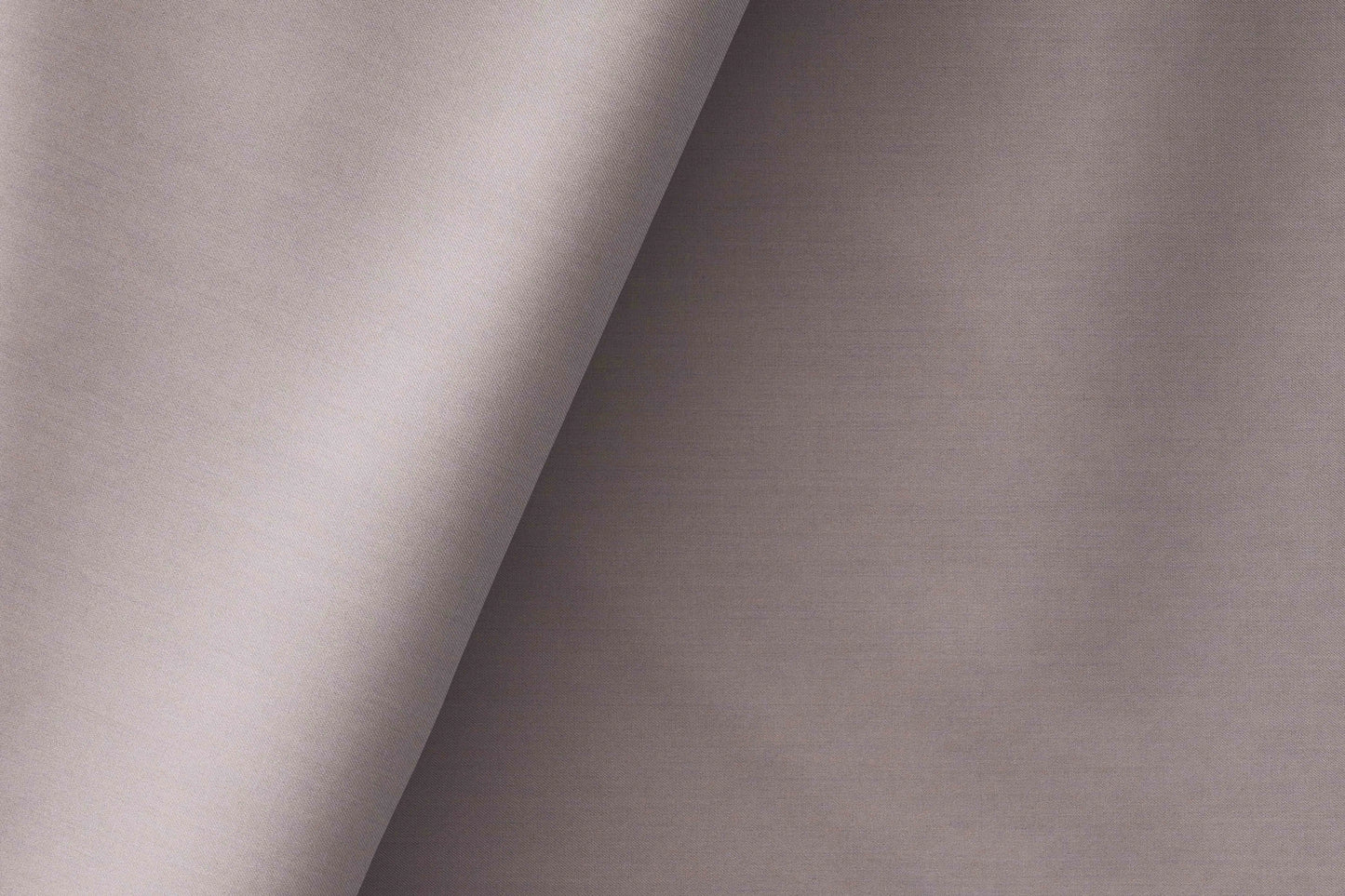 "Alpaca Super 110’s Extrafine Merino Wool Dusty Lilac Plain Suiting by Adlantino England"