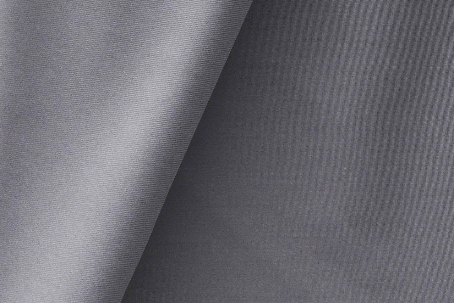 Modern Grey Super 100’s Extrafine Merino Wool Poly-Wool Suiting Fabric for Menswear