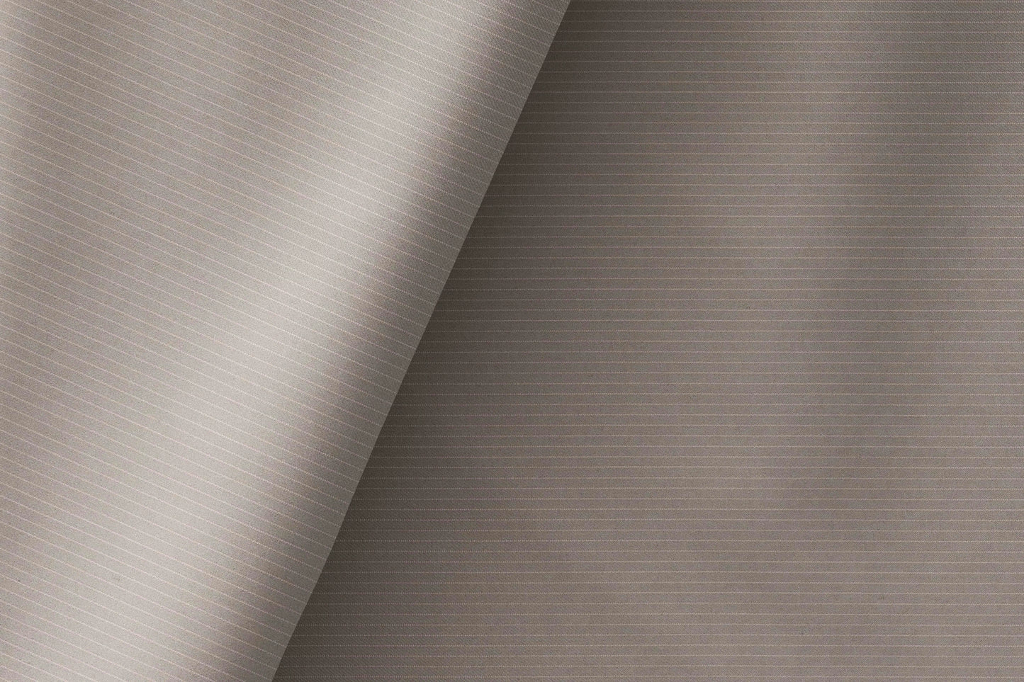 "CRIST Super 90’s Wool Blended Micro-Lining Suiting – Year-Round Wear"