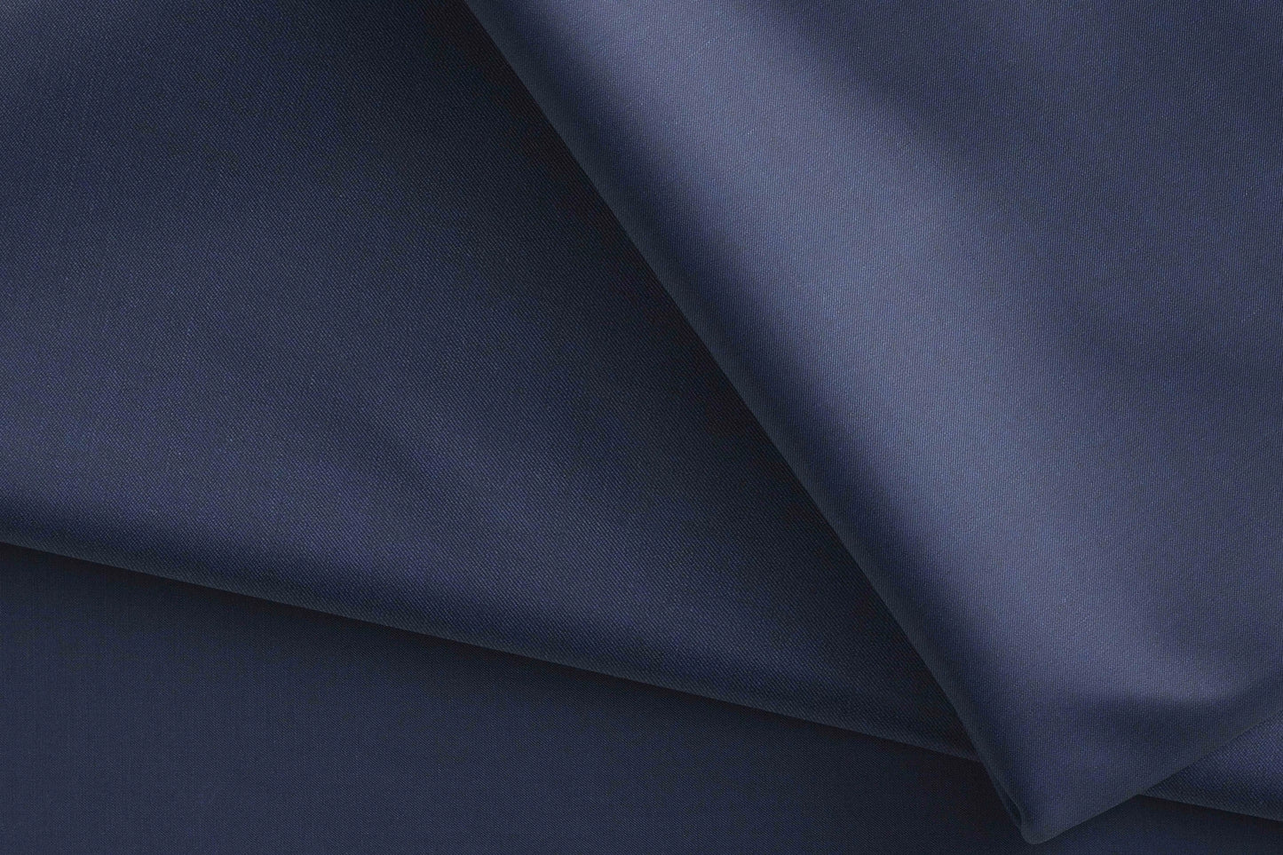 Super 100’s Extrafine Merino Wool Poly-Wool Suiting – Navy Blue Classic Tailoring Fabric for Modern Men.