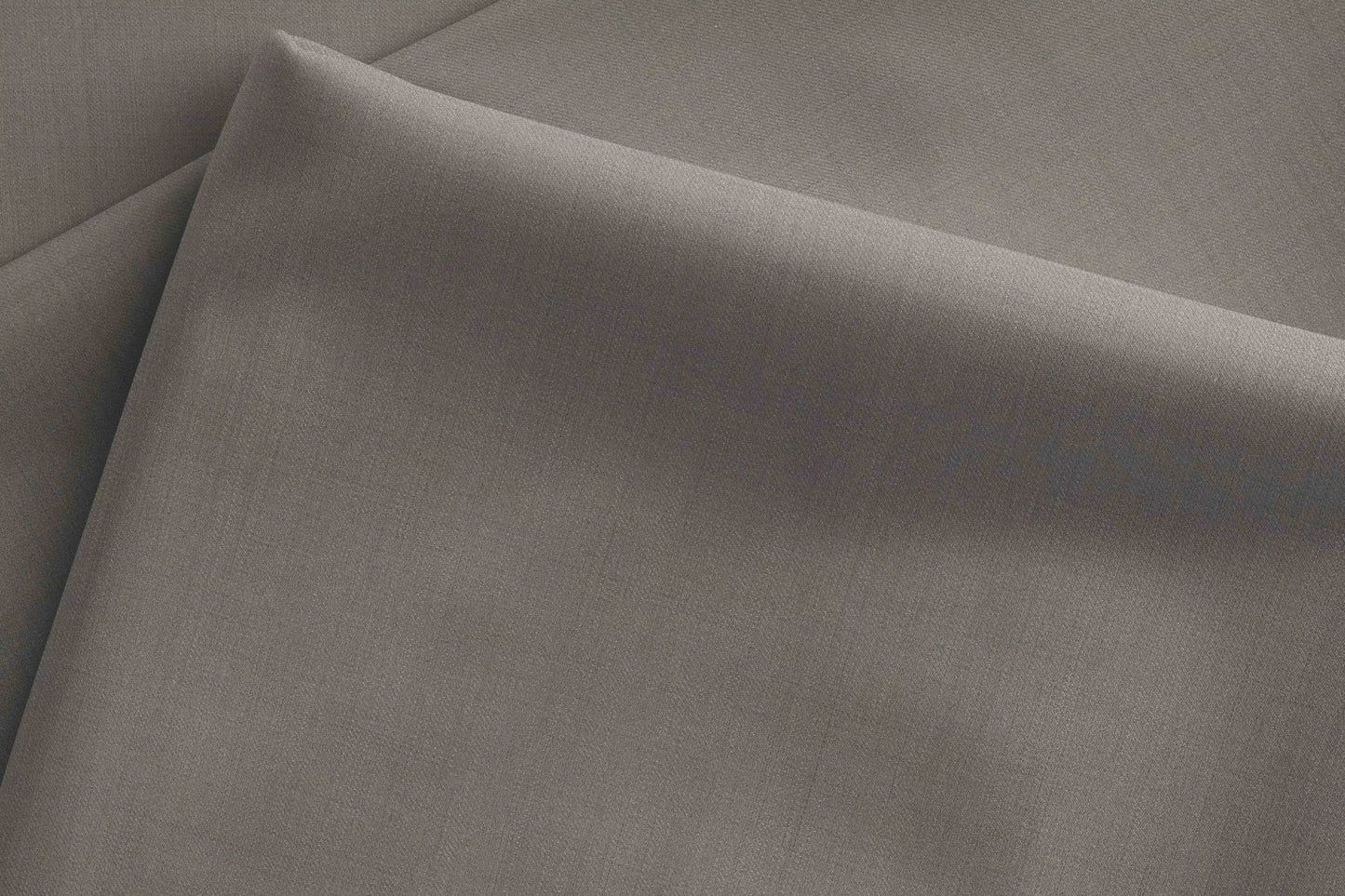 Refined Light Grey Super 130’s Australian Merino Wool Poly Wool Suiting Fabric