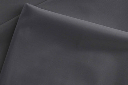 Sophisticated Anthracite Super 100’s Poly-Wool Suiting Fabric for Modern Menswear